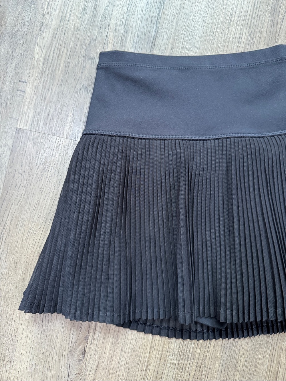 IBKUL Black Pleated Tennis Skort with Built-In Shorts S - Picture 5 of 13